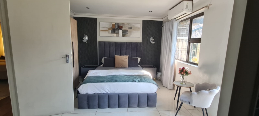4 Bedroom Property for Sale in Heuweloord Gauteng