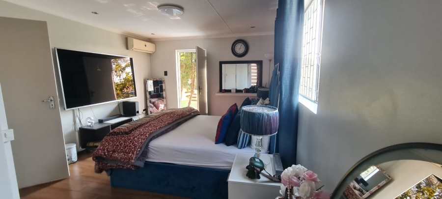 4 Bedroom Property for Sale in Heuweloord Gauteng