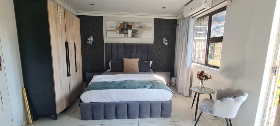 4 Bedroom Property for Sale in Heuweloord Gauteng
