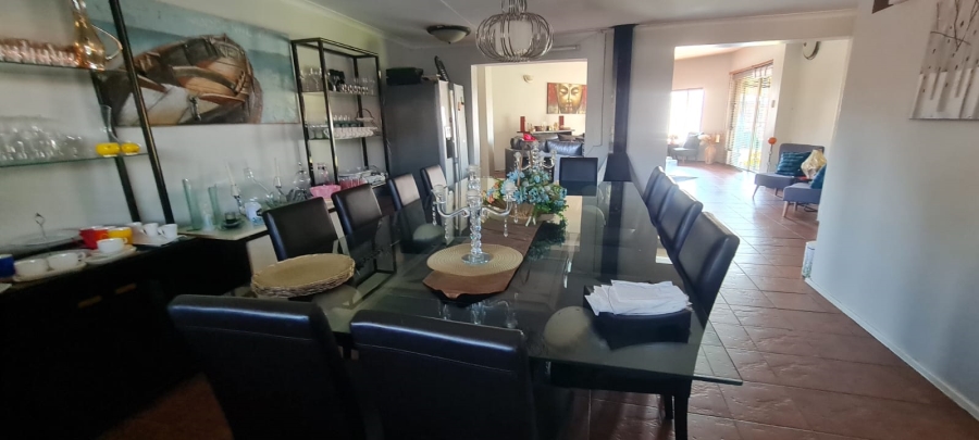 4 Bedroom Property for Sale in Heuweloord Gauteng