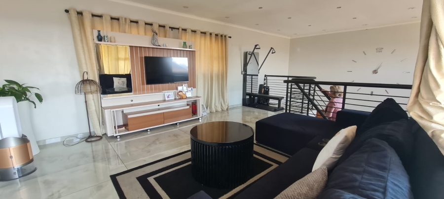 4 Bedroom Property for Sale in Heuweloord Gauteng