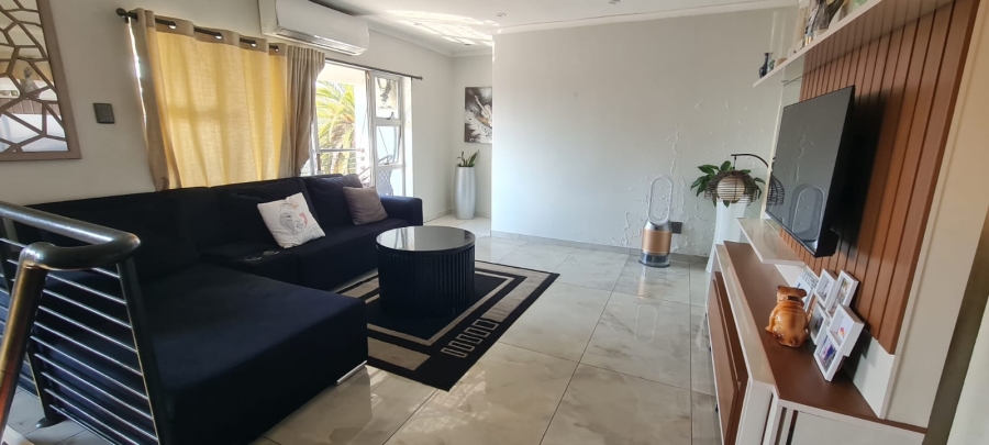 4 Bedroom Property for Sale in Heuweloord Gauteng