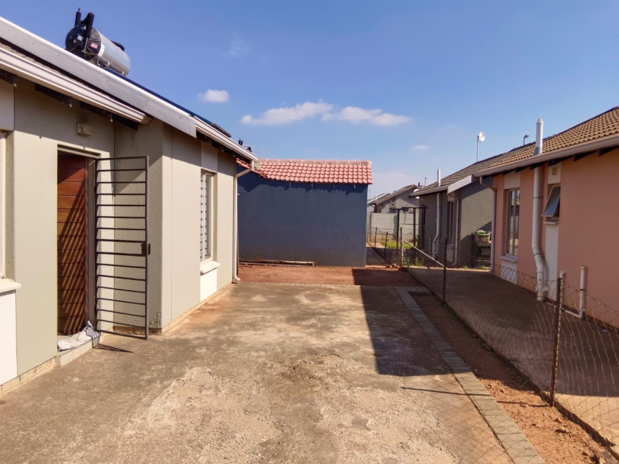 2 Bedroom Property for Sale in Sky City Gauteng