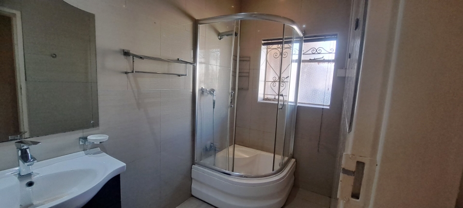 1 Bedroom Property for Sale in Edenvale Central Gauteng
