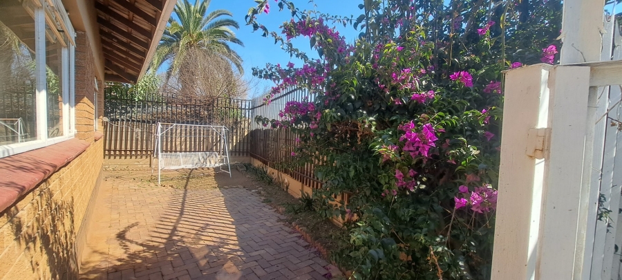 1 Bedroom Property for Sale in Edenvale Central Gauteng