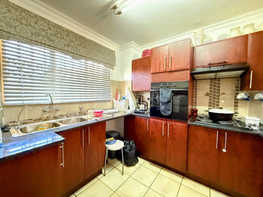 2 Bedroom Property for Sale in Bronberg Gauteng