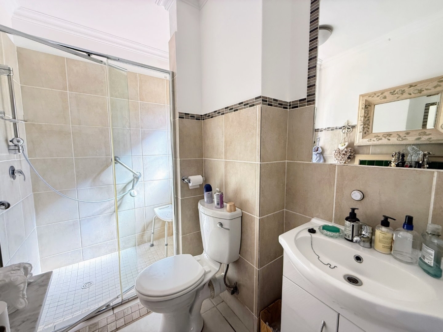 2 Bedroom Property for Sale in Bronberg Gauteng