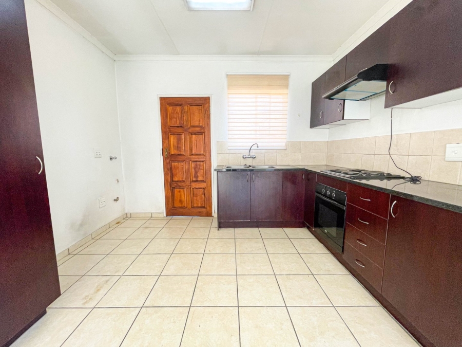 3 Bedroom Property for Sale in Kosmosdal Gauteng