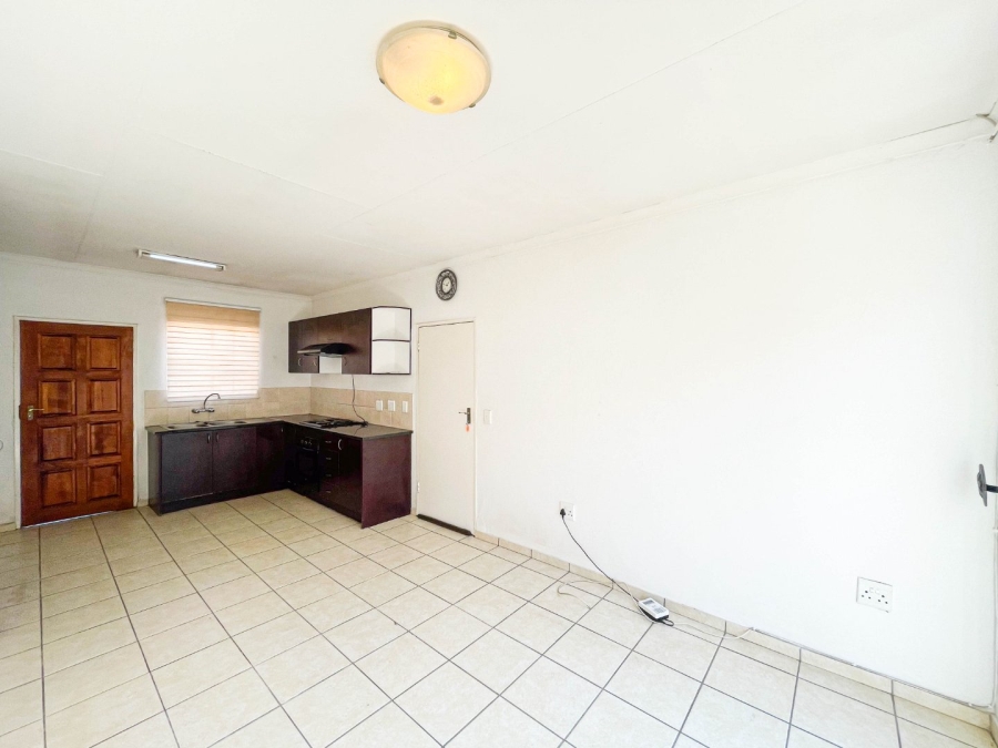 3 Bedroom Property for Sale in Kosmosdal Gauteng