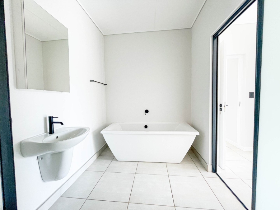 To Let 3 Bedroom Property for Rent in Blyde Riverwalk Estate Gauteng
