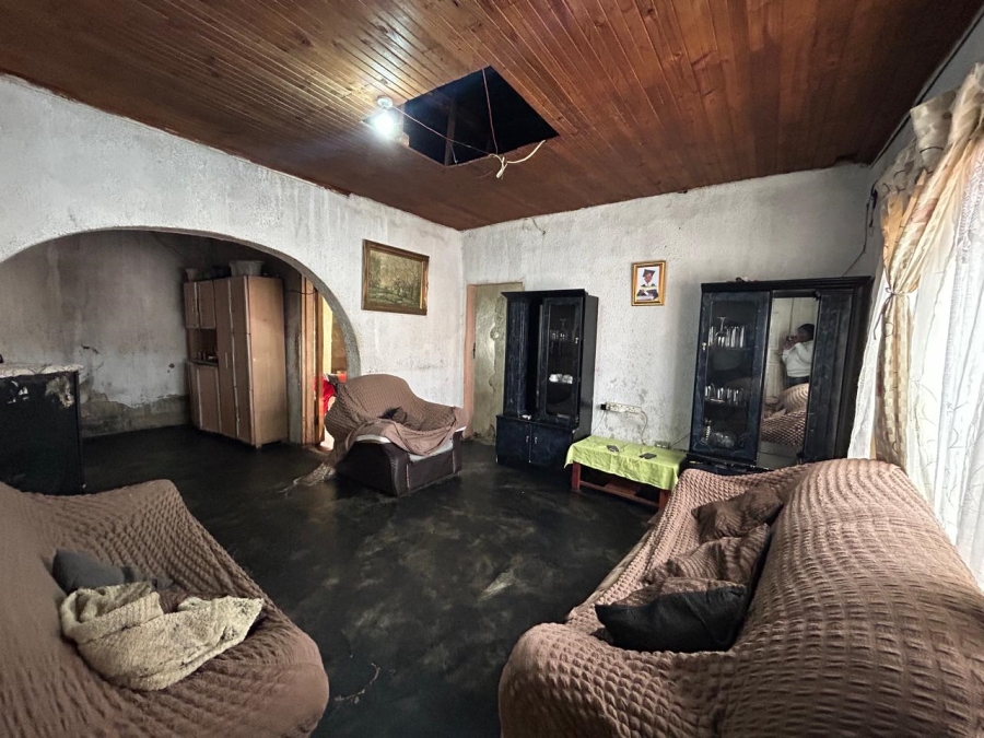 4 Bedroom Property for Sale in Duduza Gauteng