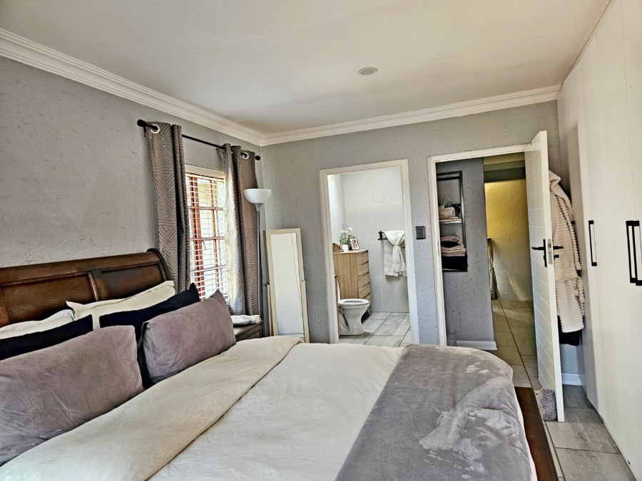3 Bedroom Property for Sale in Blue Gill Estate Gauteng