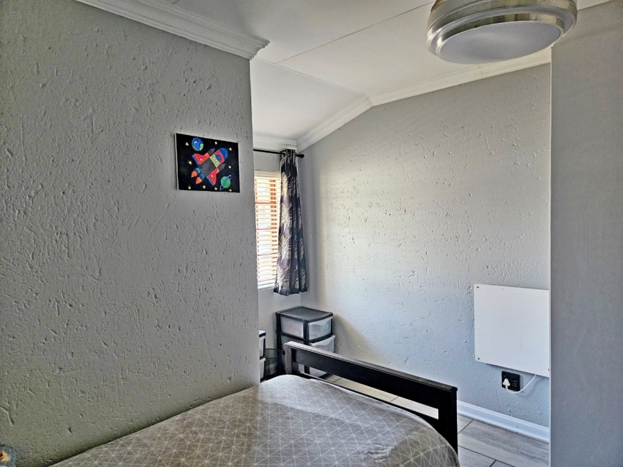 3 Bedroom Property for Sale in Blue Gill Estate Gauteng