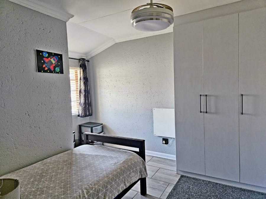 3 Bedroom Property for Sale in Blue Gill Estate Gauteng