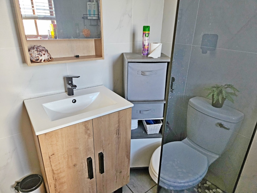 3 Bedroom Property for Sale in Blue Gill Estate Gauteng