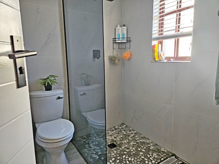 3 Bedroom Property for Sale in Blue Gill Estate Gauteng