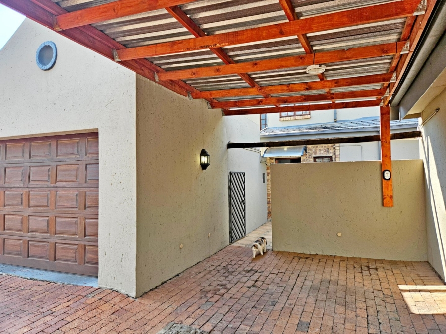 3 Bedroom Property for Sale in Blue Gill Estate Gauteng