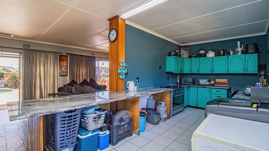 3 Bedroom Property for Sale in Birchleigh Gauteng