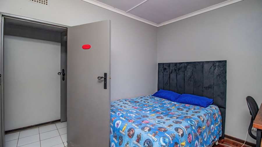 3 Bedroom Property for Sale in Birchleigh Gauteng