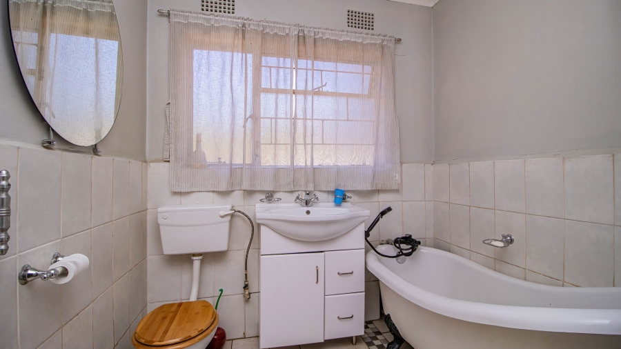 3 Bedroom Property for Sale in Birchleigh Gauteng