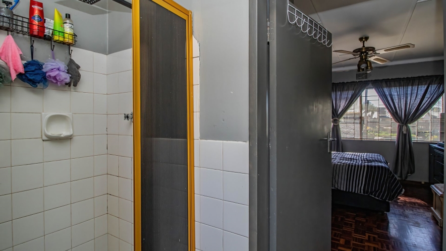 3 Bedroom Property for Sale in Birchleigh Gauteng