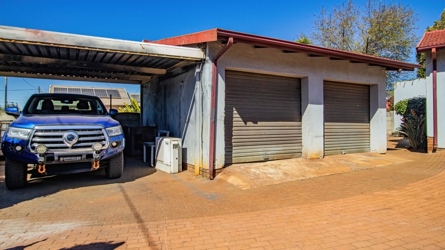 3 Bedroom Property for Sale in Birchleigh Gauteng