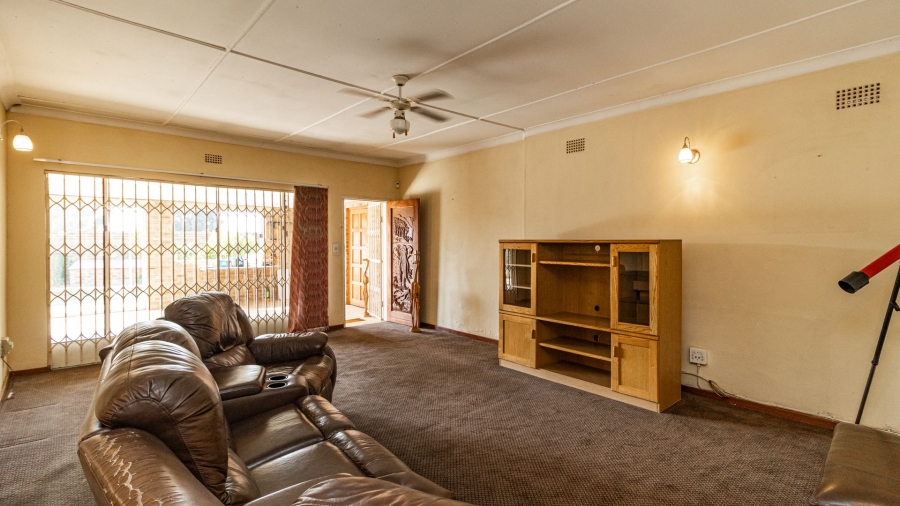 4 Bedroom Property for Sale in Edleen Gauteng
