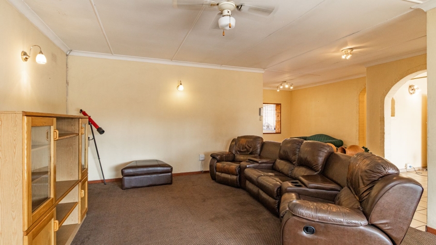 4 Bedroom Property for Sale in Edleen Gauteng
