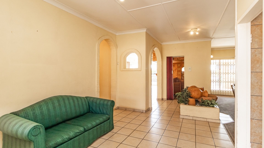 4 Bedroom Property for Sale in Edleen Gauteng