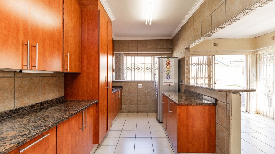 4 Bedroom Property for Sale in Edleen Gauteng