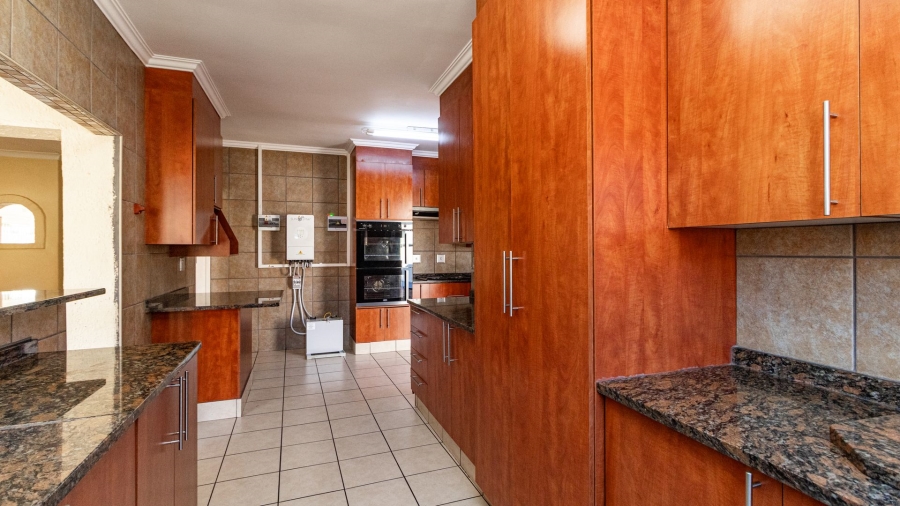 4 Bedroom Property for Sale in Edleen Gauteng