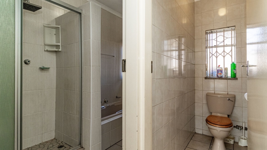4 Bedroom Property for Sale in Edleen Gauteng