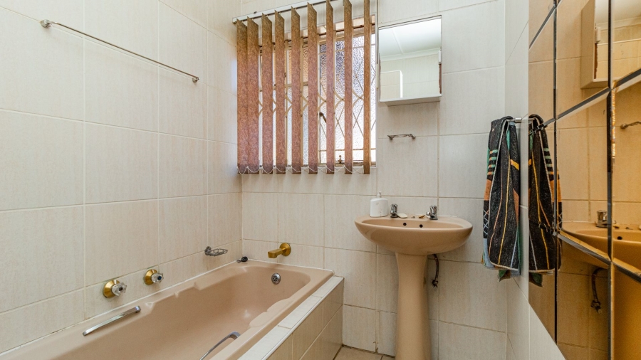 4 Bedroom Property for Sale in Edleen Gauteng