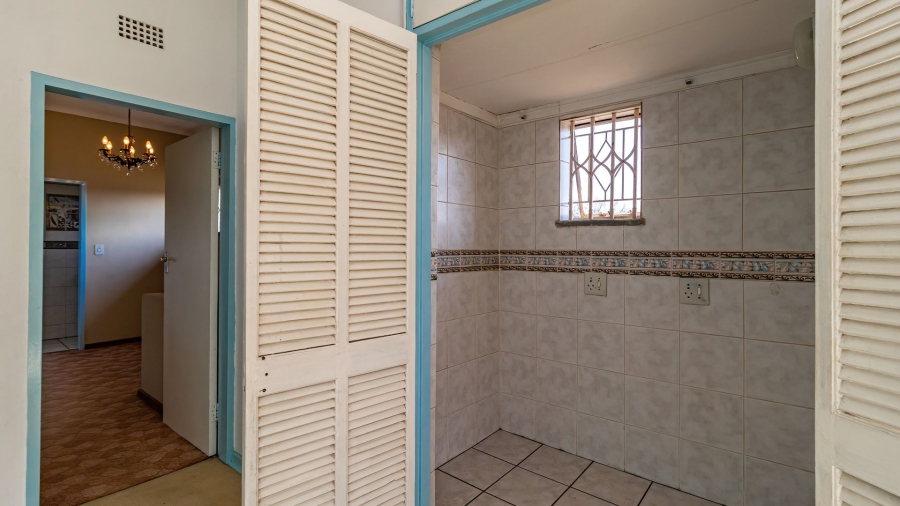 4 Bedroom Property for Sale in Edleen Gauteng
