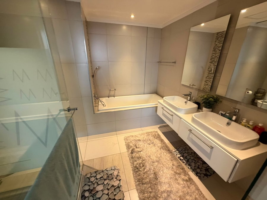 To Let  Bedroom Property for Rent in Sandton Central Gauteng