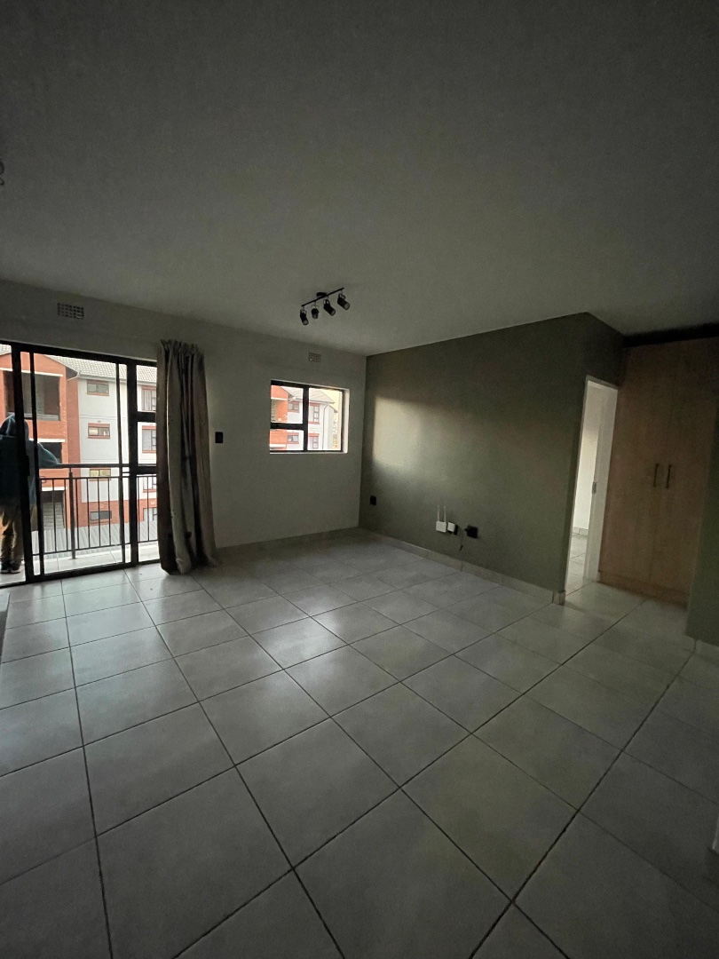 2 Bedroom Property for Sale in Orlando East Gauteng