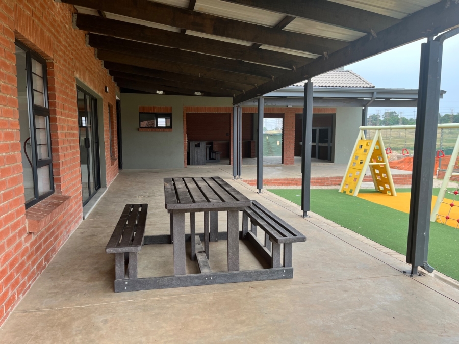 2 Bedroom Property for Sale in Orlando East Gauteng