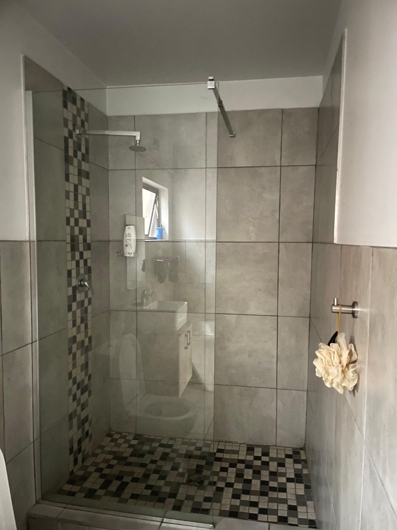 2 Bedroom Property for Sale in Orlando East Gauteng
