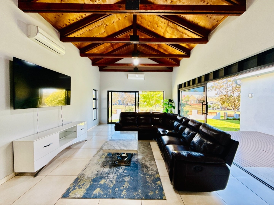 To Let 4 Bedroom Property for Rent in Copperleaf Estate Gauteng