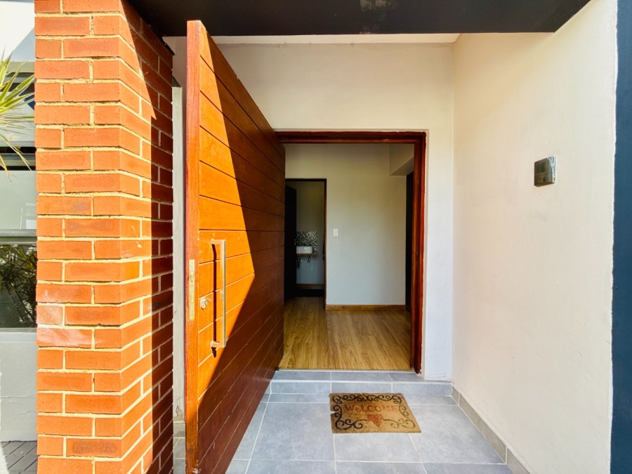 To Let 4 Bedroom Property for Rent in Copperleaf Estate Gauteng