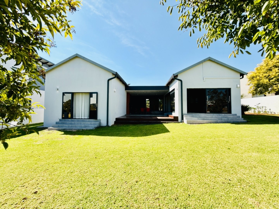 To Let 4 Bedroom Property for Rent in Copperleaf Estate Gauteng
