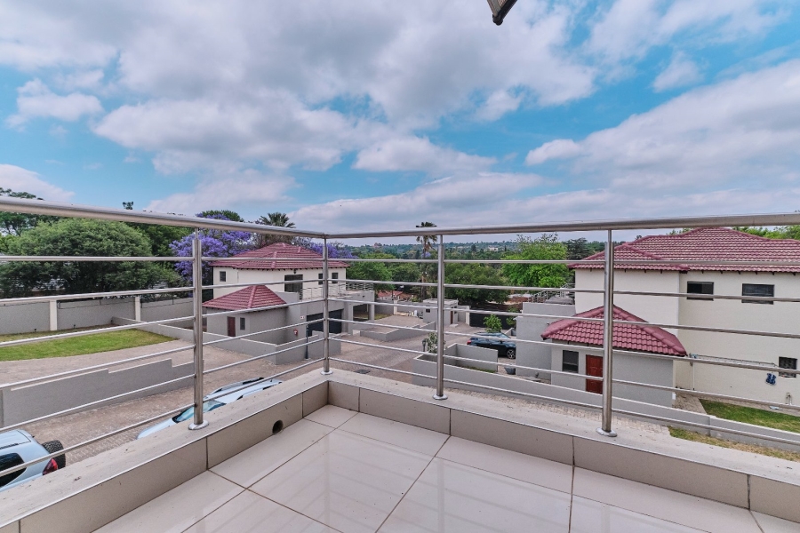 3 Bedroom Property for Sale in Ferndale Gauteng