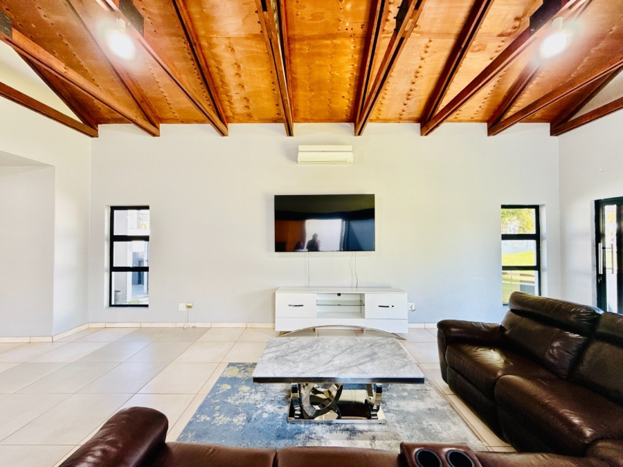 4 Bedroom Property for Sale in Copperleaf Estate Gauteng