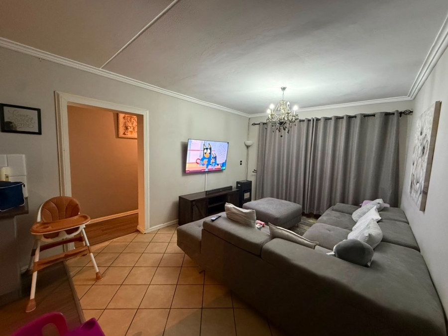 To Let 3 Bedroom Property for Rent in Northwold Gauteng