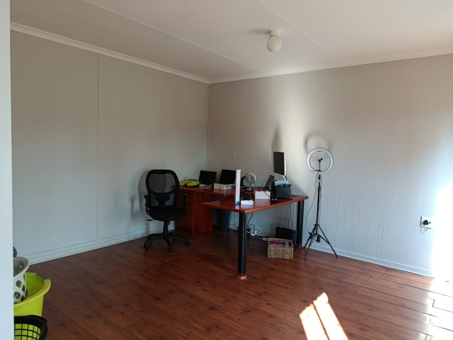 To Let 5 Bedroom Property for Rent in Heuweloord Gauteng
