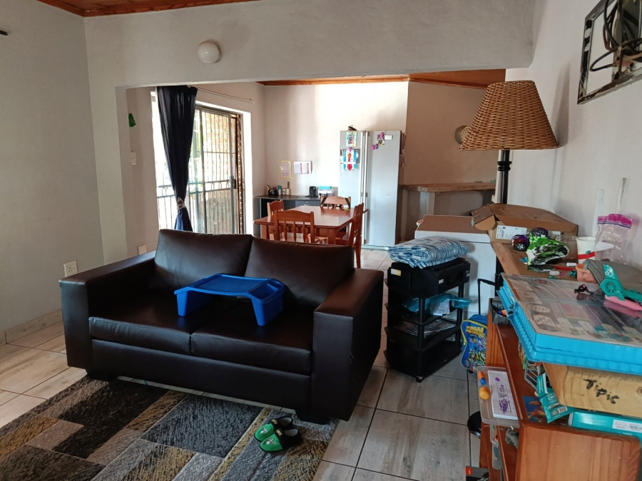 To Let 5 Bedroom Property for Rent in Heuweloord Gauteng
