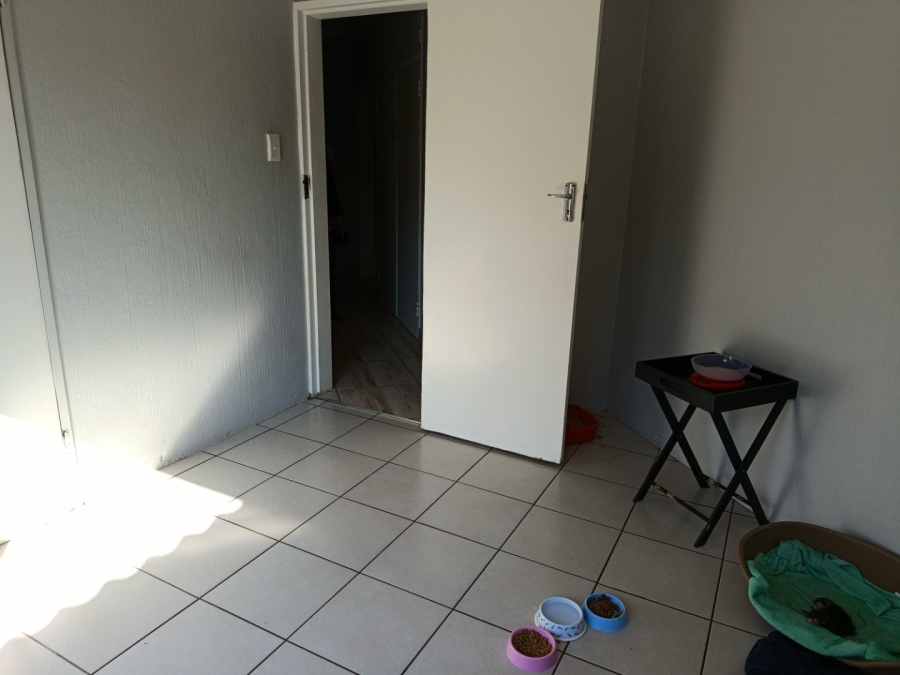 To Let 5 Bedroom Property for Rent in Heuweloord Gauteng