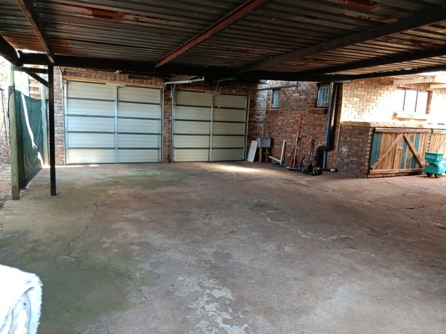 To Let 5 Bedroom Property for Rent in Heuweloord Gauteng