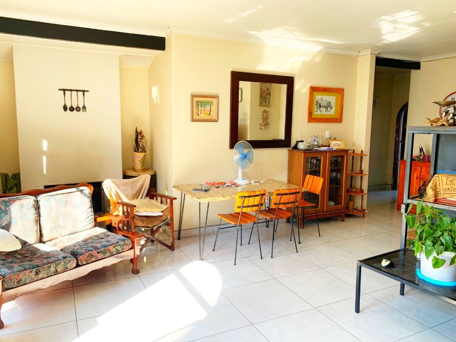 To Let 4 Bedroom Property for Rent in Birch Acres Gauteng