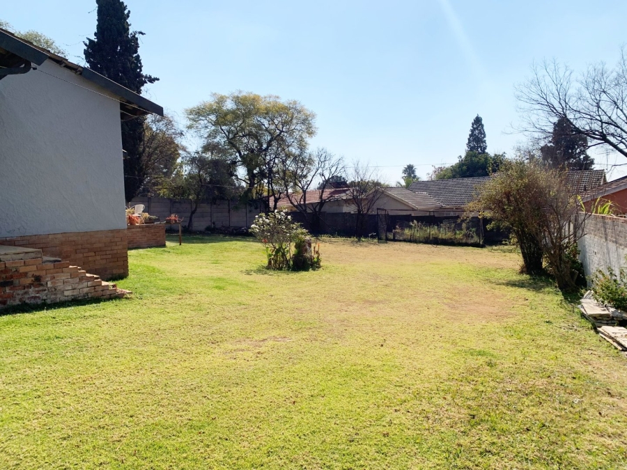 To Let 4 Bedroom Property for Rent in Birch Acres Gauteng